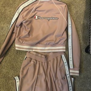 Champion 2 piece